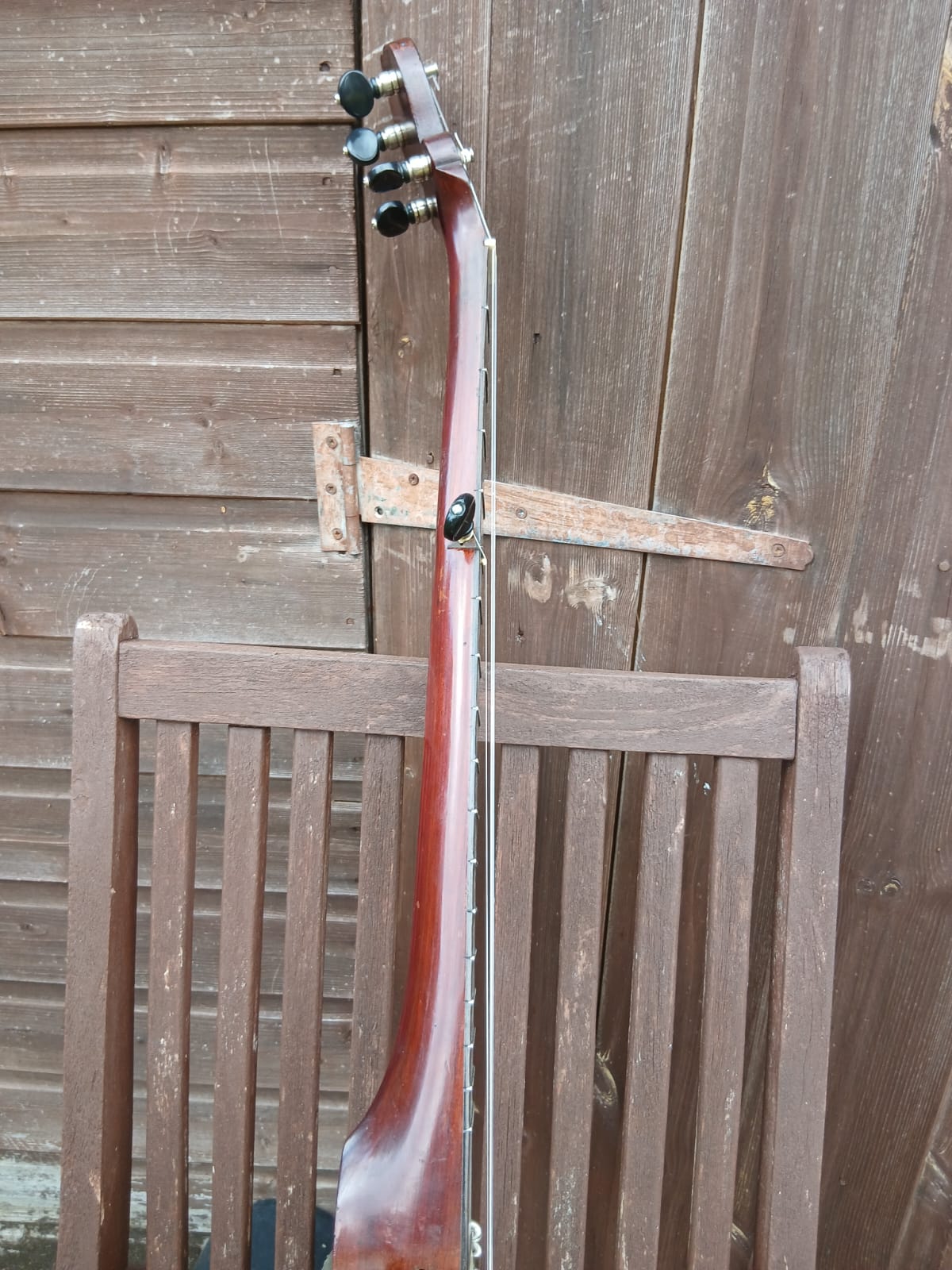 Unmarked Stratton Banjo